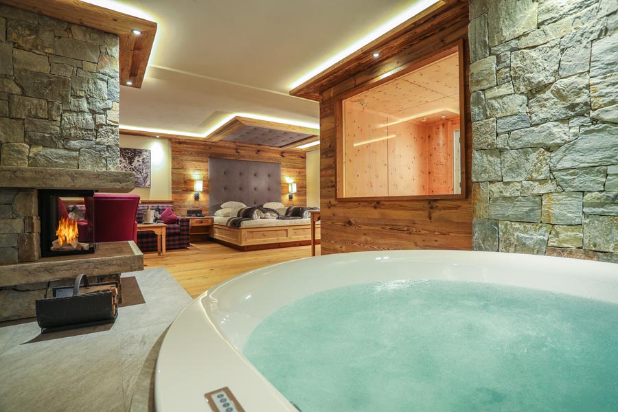 Luxus-Wellness Suite mit Sauna im Verwöhnhotel Kristall